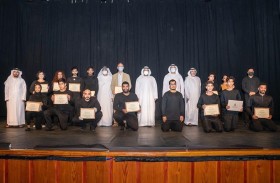 ولي عهد الفجيرة يشهد اختتام فعاليات دورة تدريبية في فن المايم