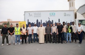 إقامة دبي توزع 135 ألف وجبة إفطار على العمال ضمن مبادرة «حافلة الخير»