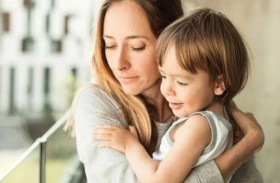 يقولهما كل الآباء.. «كلمتان» قد تزرعان الخوف في طفلك