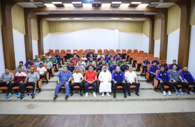 42 مدربا في ورشة المراحل السنية بأندية الشارقة  