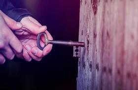 استعار مفتاح معلم أثري وأعاده بعد 50 عاما