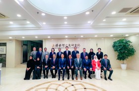 صقر غباش يزور معهد شنغهاي الدولي للدراسات