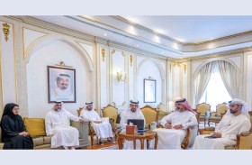 عمار بن حميد يطلع على تقرير التركيبة السكانية ويؤكد أهمية البيانات في دعم مستهدفات «رؤية عجمان 2030»