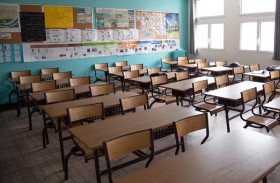 تنتحل شخصية مراهقة لتلتحق بالمدرسة 