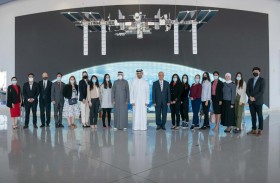 سلطان بن أحمد القاسمي يلتقي وفدا من طلبة جامعة هارفارد الأميركية